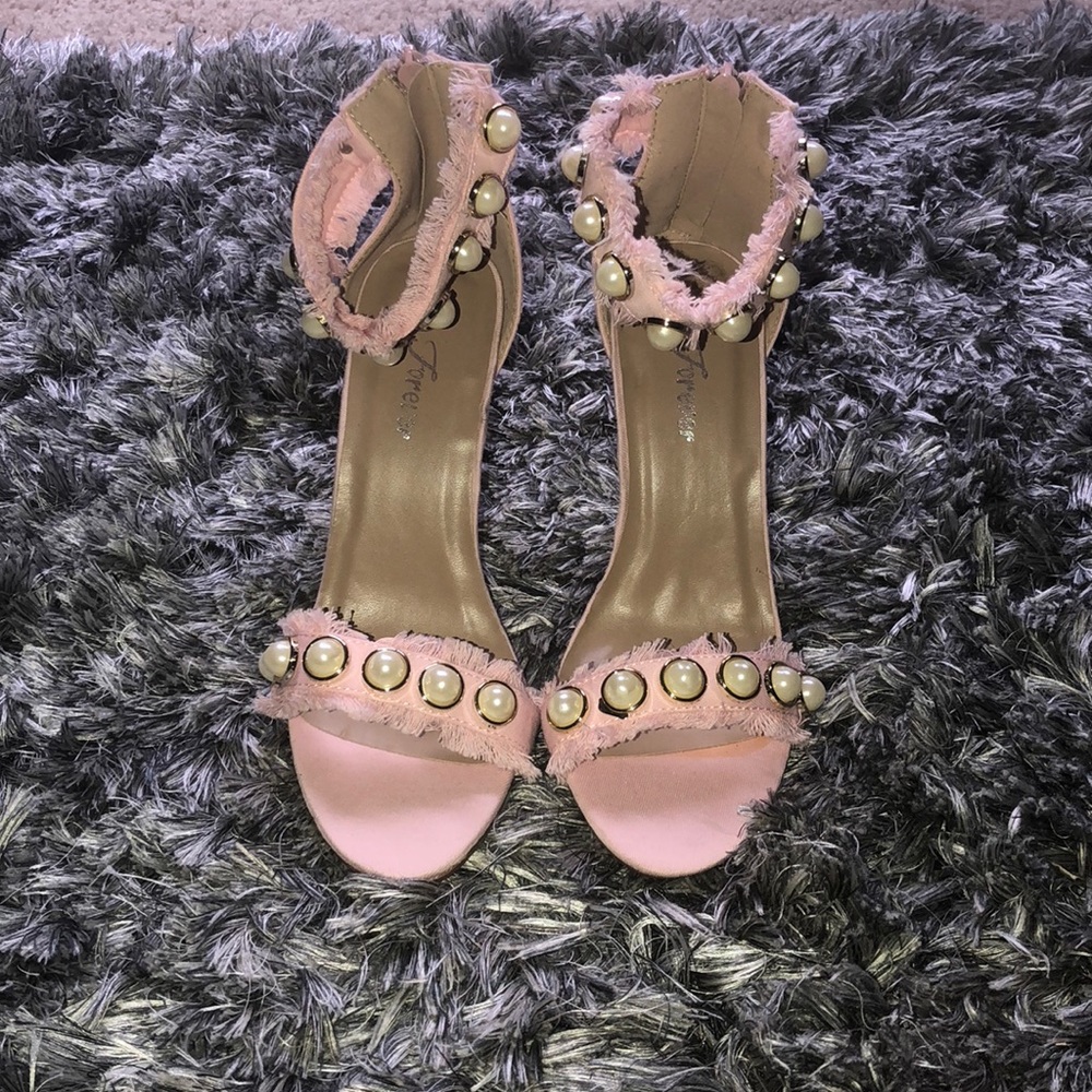 pink & pearl heels